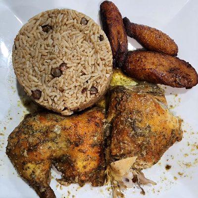 Baked chicken with pigeon peas and rice