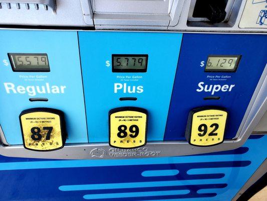 The gas prices on Maui as of June 15, 2022 using da Kama'aina Card.