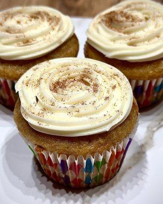 Cinnamon roll cupcake: cinnamon and vanilla sponge with cream cheese frosting sprinkled with cinnamon and sugar