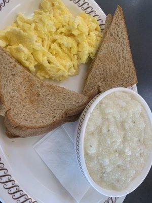 Eggs grits & toast