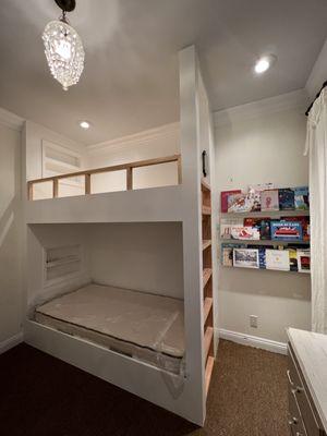 Bunk bed kid room