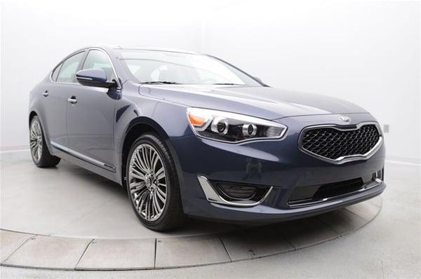 2014 - KIA Cadenza