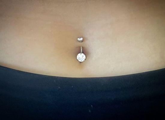 NAVEL PIERCING