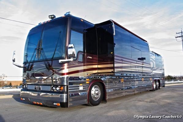 2002 Prevost XLII Liberty Coach