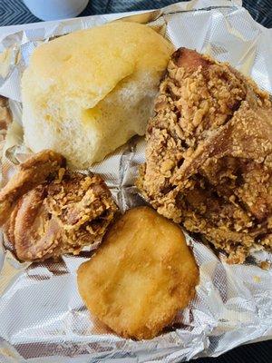 Roll, fried chicken, & hot water cornbread