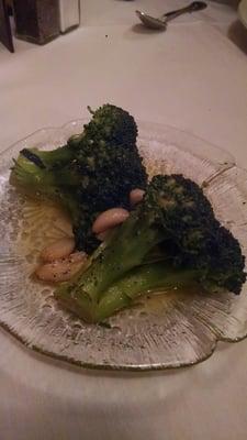 Broccoli with garlic and oil