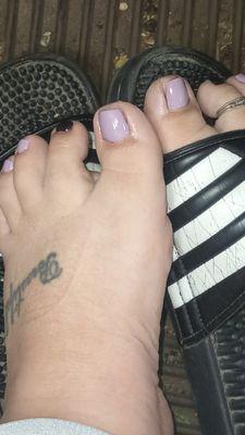 BAD pic of my pedicure