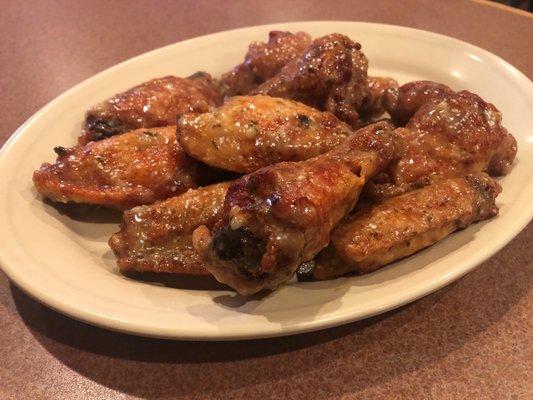 The Spicy Garlic Parm wings were ok. I should've ordered the sauce on the side because something about that just didn't hit my buttons.