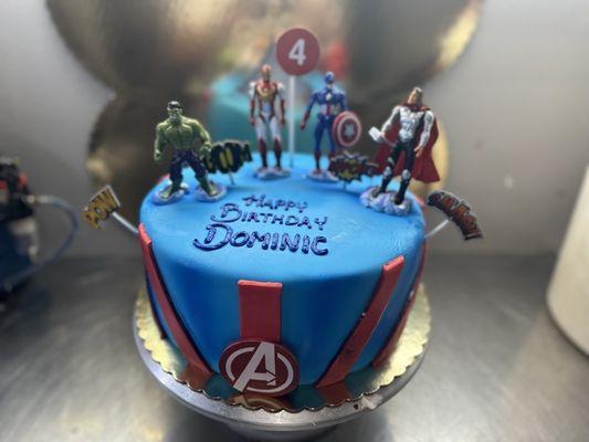 Avengers fondant Triple Chocolate Mousse