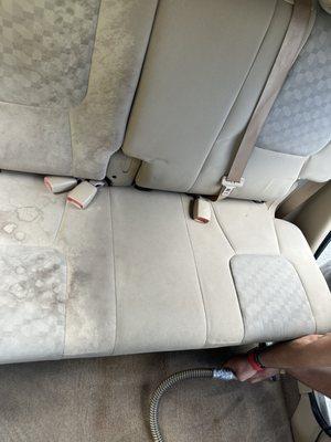 Before / After  Example of our interior seat shampoo cleaning / extraction