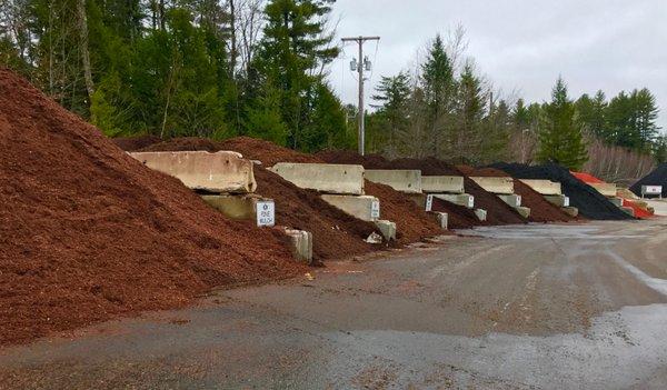 Over 10 different colors of bark mulch!