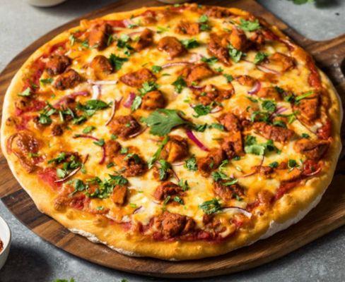 Imagine Masala Tandoori chicken on a pizza. Did your mouth just start watering? To enjoy this fusion, order from Bombay Curry Pizza.