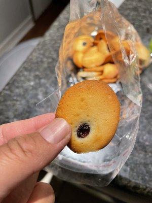 Simple butter cookies. Some had a raisin in them. Kids liked the ones without. So I got to eat the ones with raisins. Hehe