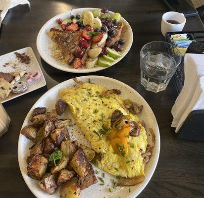 French toast and omelette