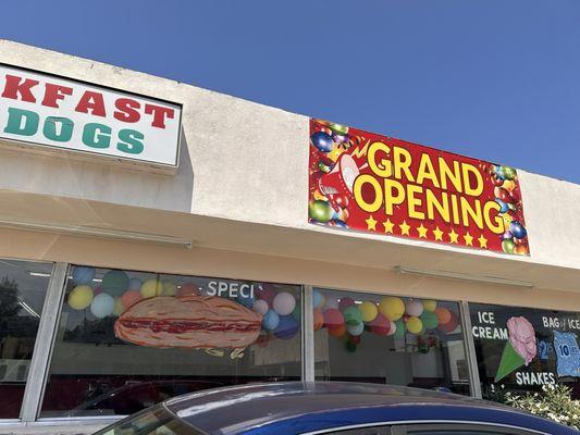 Grand opening sign