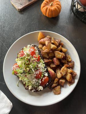 GOAT Avacado Toast