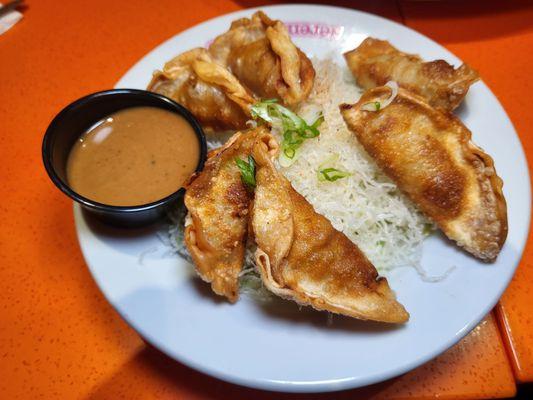 Crispy Chicken & Lemongrass Dumplings