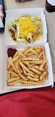 Crunchtada-bean&beef, red sauce,lettuce&cheese. $2.49. Good price and taste. Crinkle cut fries,good