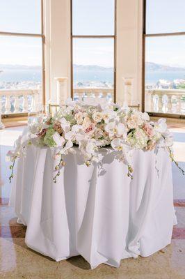 Sweetheart table flower arrangements