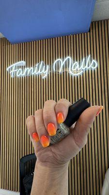 Family Nails