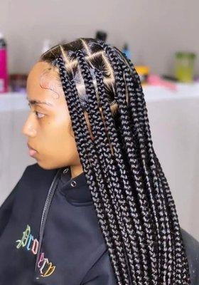 Med knotless Braids