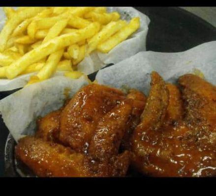 Holly wings and fries