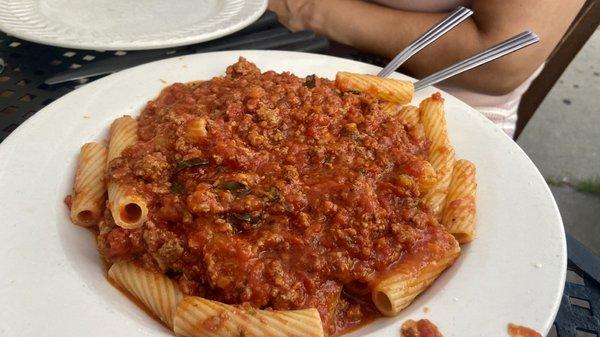 I was eating this Rigatoni w meat sauce For like two days! Pics are deceiving, huge delicious portion!