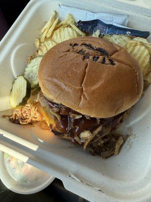 Burger with pulled pork