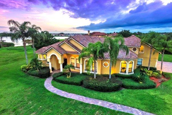 Windermere Estate on 1-acre and No HOA