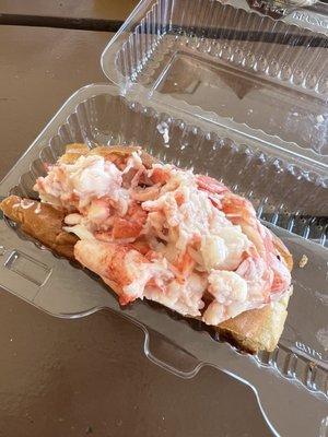 Regular size Lobster roll!