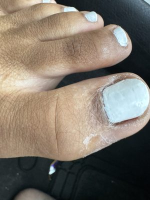 I recently visited Blooming Nails for my usual pedicure appointment, only to find the service rushed and unsatisfactory.