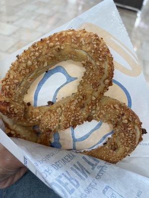 Sweet Almond Pretzel / DELICIOUS