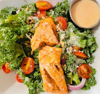 Kale & Quinoa Salad with salmon