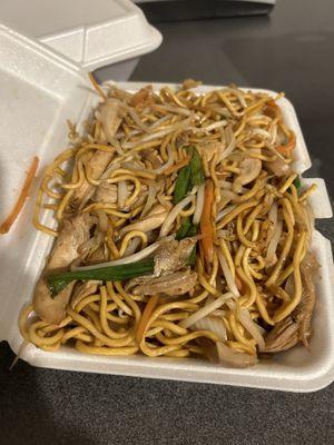 Chicken lo mein