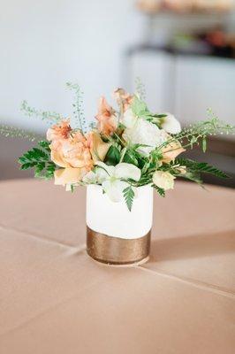 Cocktail table arrangement