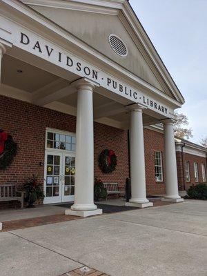 Charlotte Mecklenburg Library - Davidson