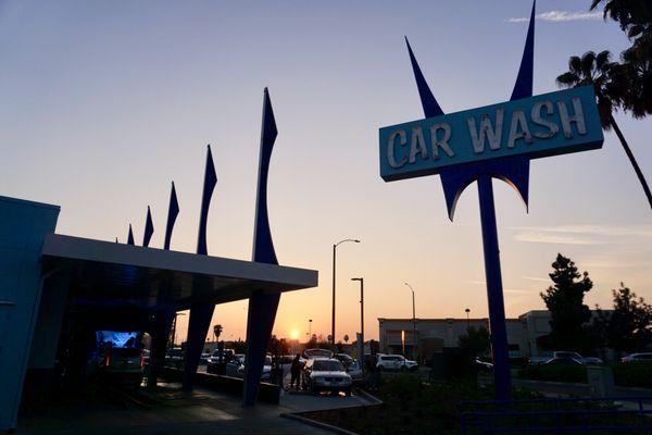 Googie architecture is still mesmerizing to this day.