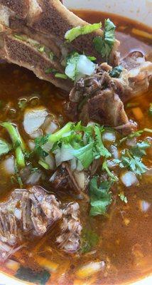 Birria con hueso.