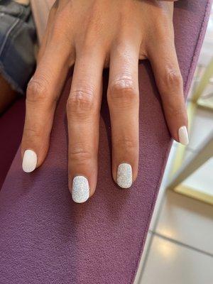 Dazzle Manicure WHITE LIGHTENING with DIAMOND