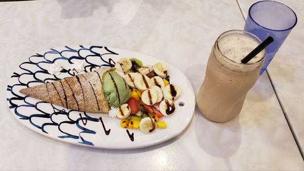 Crepe with mix fruits & green tea ice cream (left) and lavender milk tea (right)