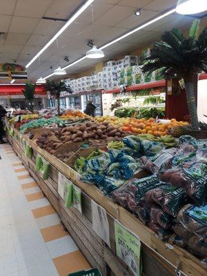 No longer Desi Supermarket, it's now Food Farm Supermarket