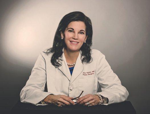 Board-Certified Plastic Surgeon: Dr. Anne Taylor