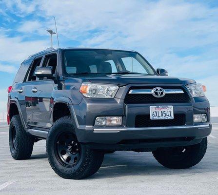 OUR BEAUTIFUL 2012 TOYOTA 4RUNNER WITH ONLY 94K MILES IS UP FOR SALE AND TEST DRIVE...!!! FOR MORE INFO OR IF YOU HAVE ANY QUESTIONS FEEL FR