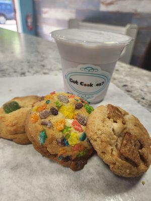 Cookies & Milk $6