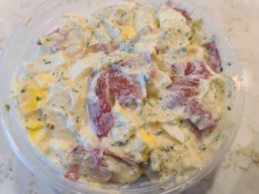 Red skinned potato salad. Very good!