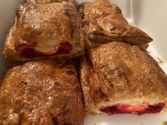 Pasteles de guayaba y queso