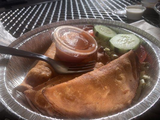 Pastelitos: beef, cabbage salad (curtido).