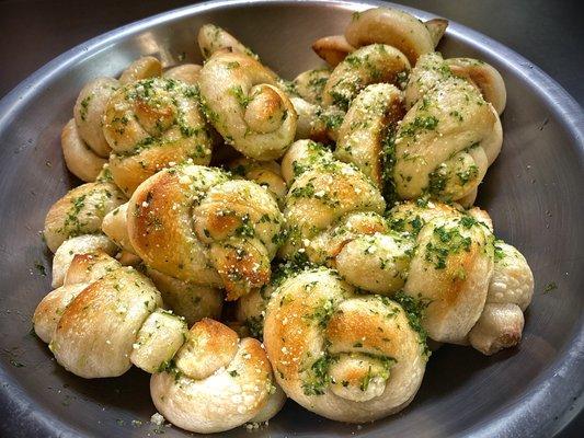 Garlic knots