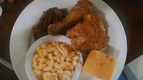 Fried chicken, mac'n'cheese, candied yams, & cornbread