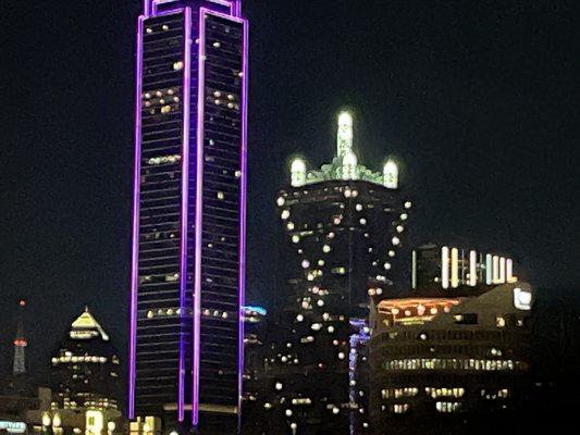 What a view you can walk outside at night and get to see downtown Dallas very close up beautiful